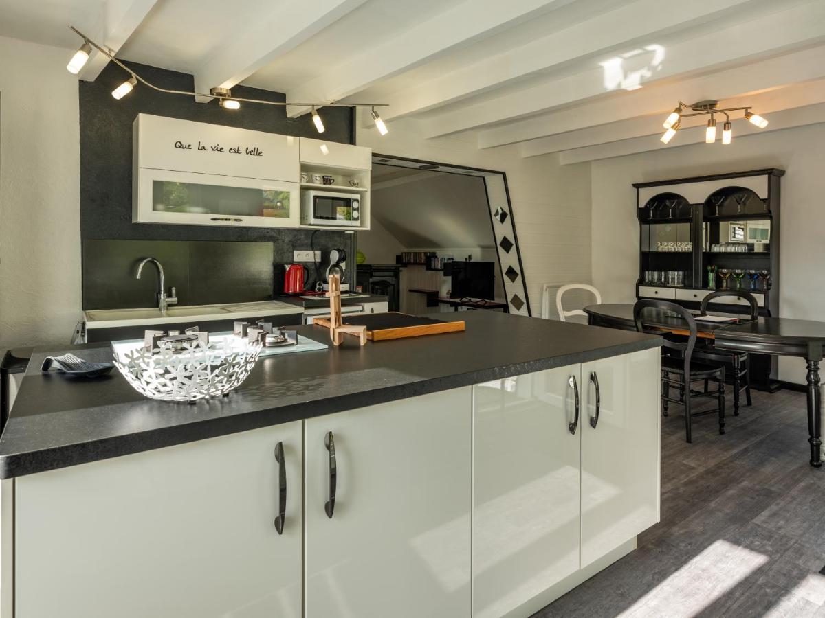 Stunning 4-Bed House In La Bourboule Villa Kültér fotó